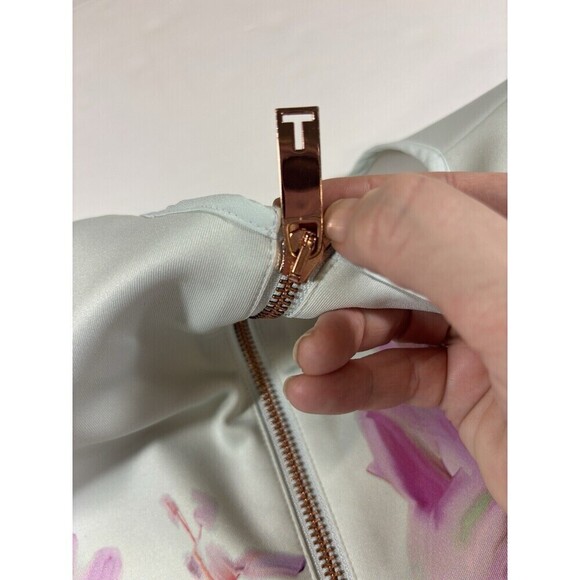 Ted Baker Rivana Fit & Flare Dress Light Blue Hanging Gardens Floral Size 0 US 2 - Picture 14 of 15